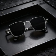 Gafas de Sol Cuadradas Vintage Metalizadas • Lentes Retro Grunge Unisex Estilo Urbano.